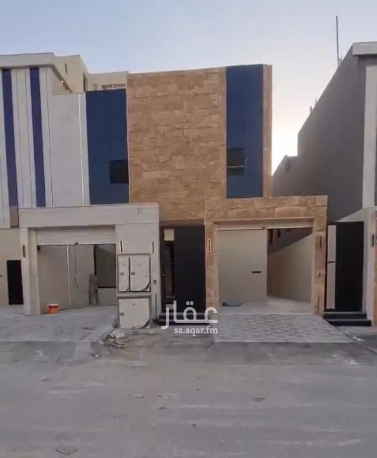 دور للبيع في شارع الرداع, حي عكاظ, مدينة الرياض, منطقة الرياض
