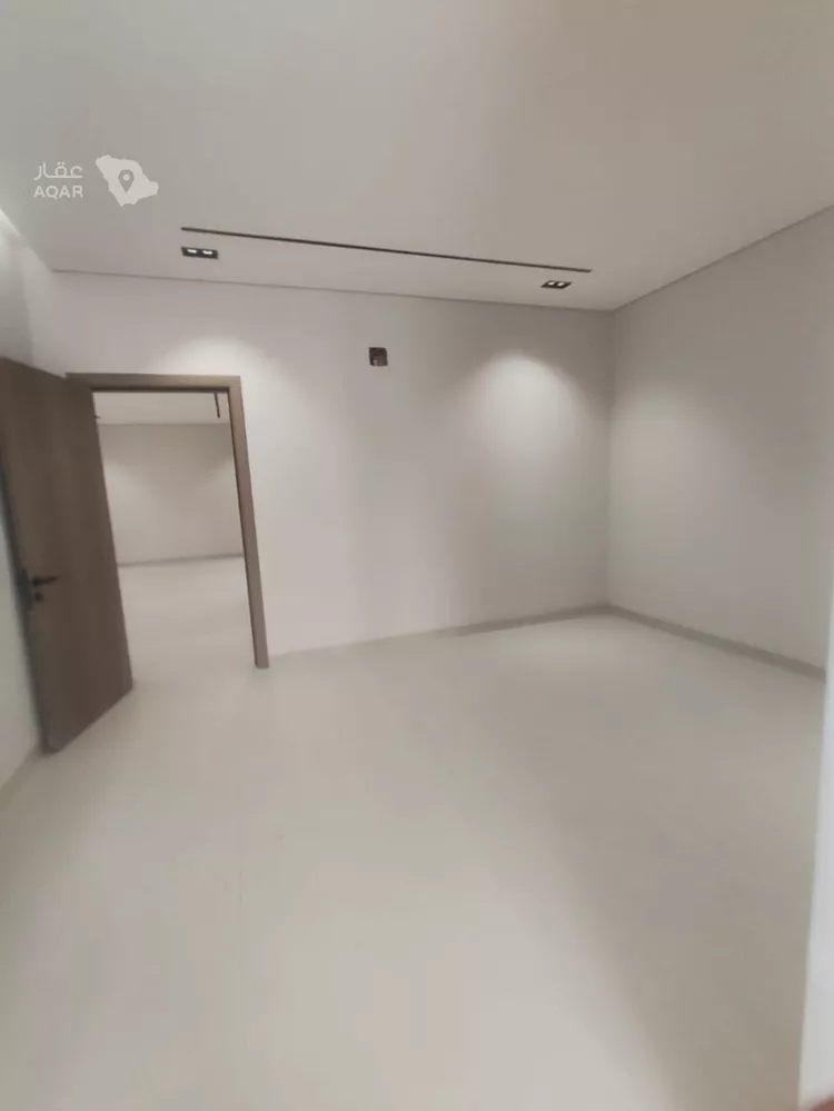 Floor for Sale in Riyadh Sultanah 2