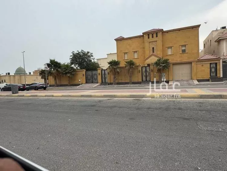 فيلا للبيع في شارع الرايه, حي الشعلة, مدينة الدمام, المنطقة الشرقية صورة 5