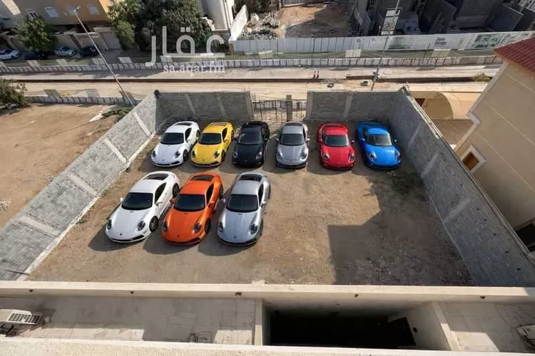 أرض للإيجار في شارع إسحاق التوقادي, حي الشاطئ, مدينة جدة, منطقة مكة المكرمة