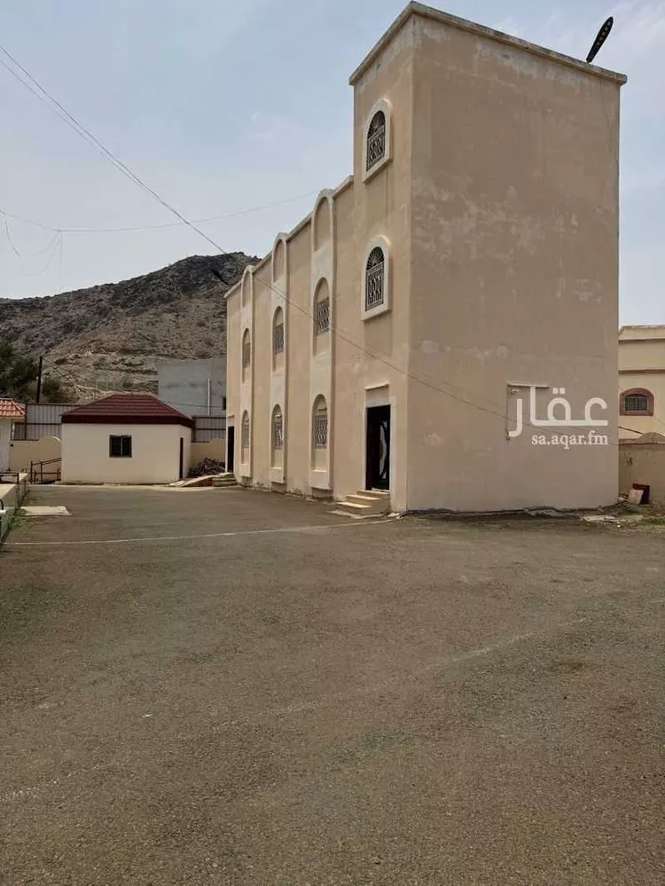 Building for Sale in Al Bahah City Center