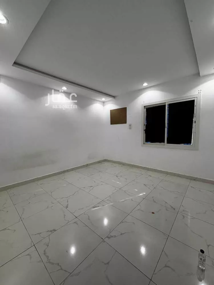 شقة للإيجار في شارع 125 العمرة 1 ، حي العمرة الجديدة ، مكة ، منطقة مكة المكرمة