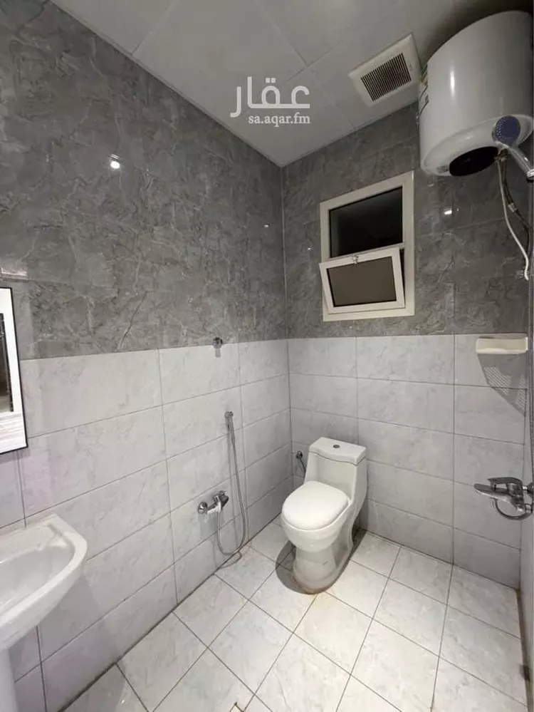شقة للإيجار في شارع طريق الملك عبدالعزيز, حي البيضاء, مدينة البكيرية, منطقة القصيم صورة 2