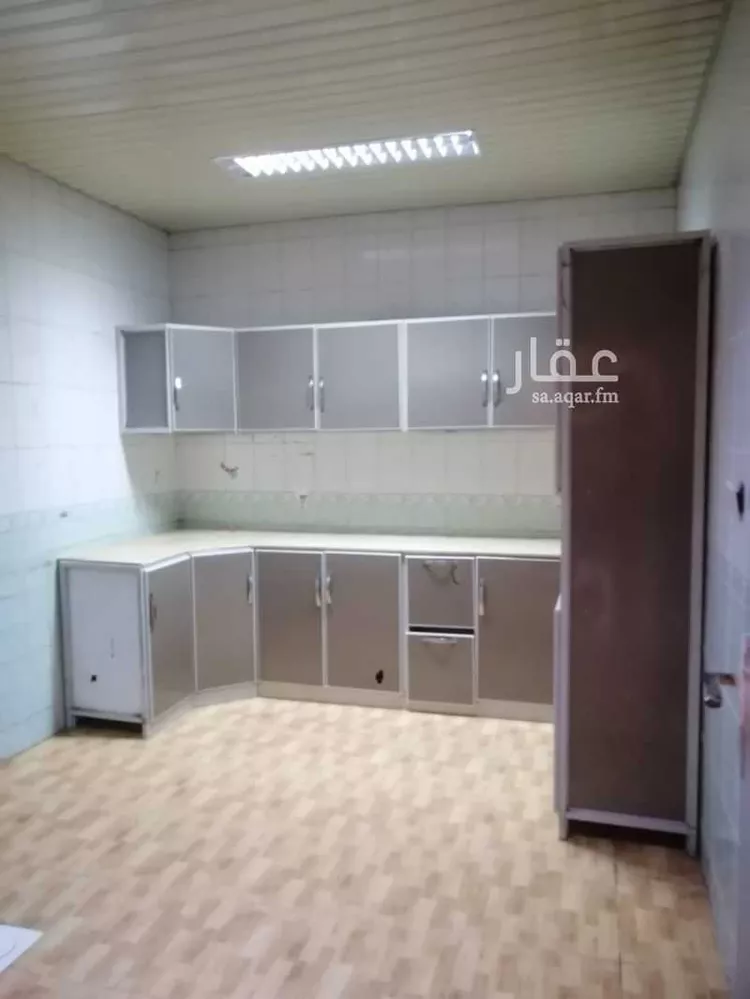 شقة للإيجار في شارع عبدالله الحضرمي, حي النزهة, مدينة جدة, منطقة مكة المكرمة