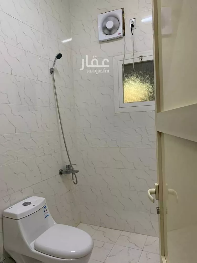 عمارة للإيجار في شارع السادس عشر, حي مدينة العمال, مدينة الخبر, المنطقة الشرقية صورة 4