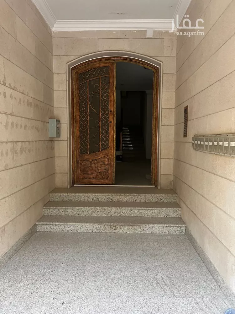 عمارة للبيع في شارع الامير مشاري, حي مدينة العمال, مدينة الخبر, المنطقة الشرقية صورة 2