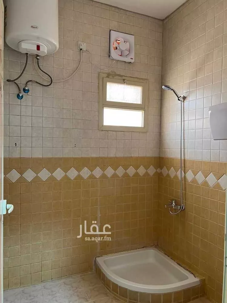 فيلا للبيع في شارع صلاح الدين الايوبي, حي الأندلس, مدينة بقيق, المنطقة الشرقية 14