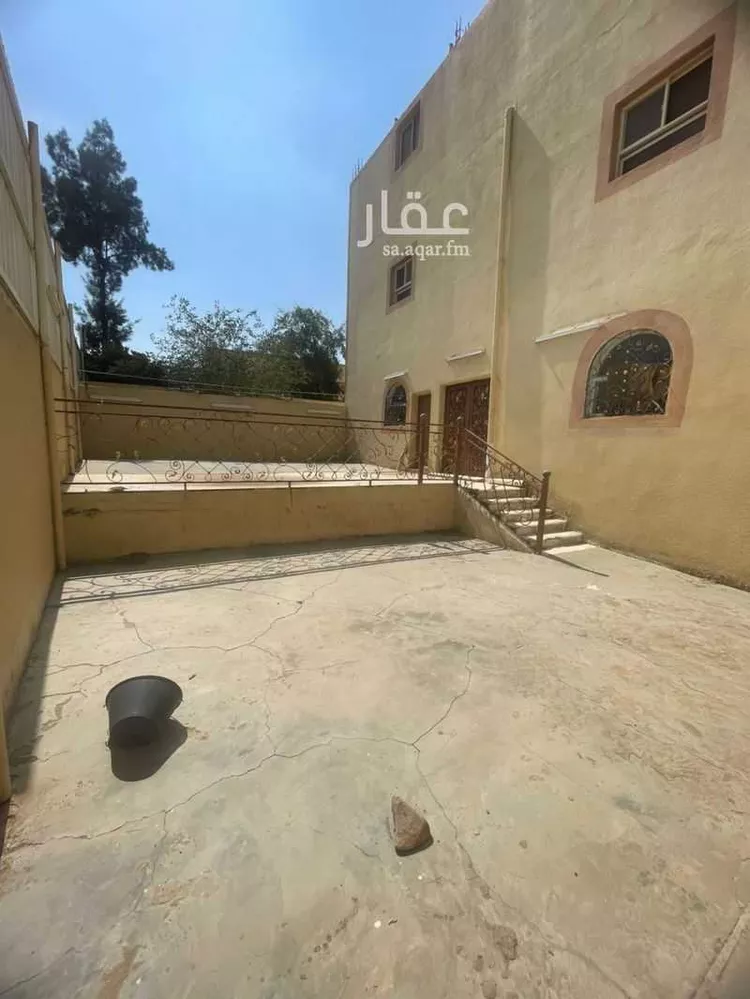 عمارة للبيع في شارع السر 425, حي السر, مدينة الطائف, منطقة مكة المكرمة صورة 3