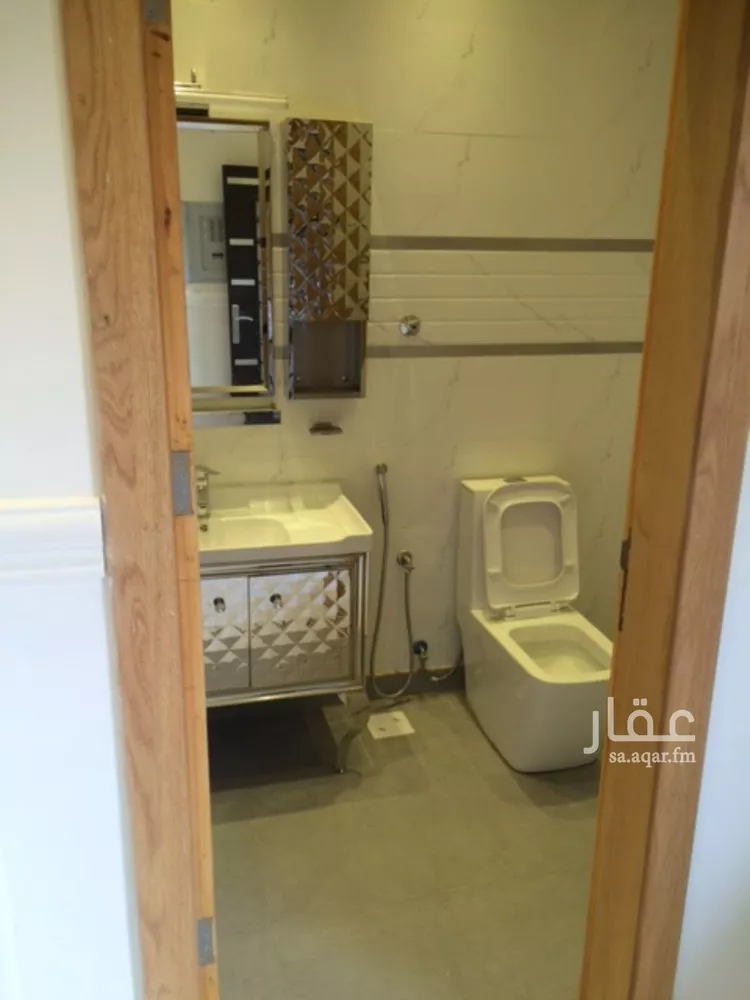 فيلا للإيجار في شارع سعد بن النعمان , حي الملز, مدينة الرياض, منطقة الرياض صورة 5