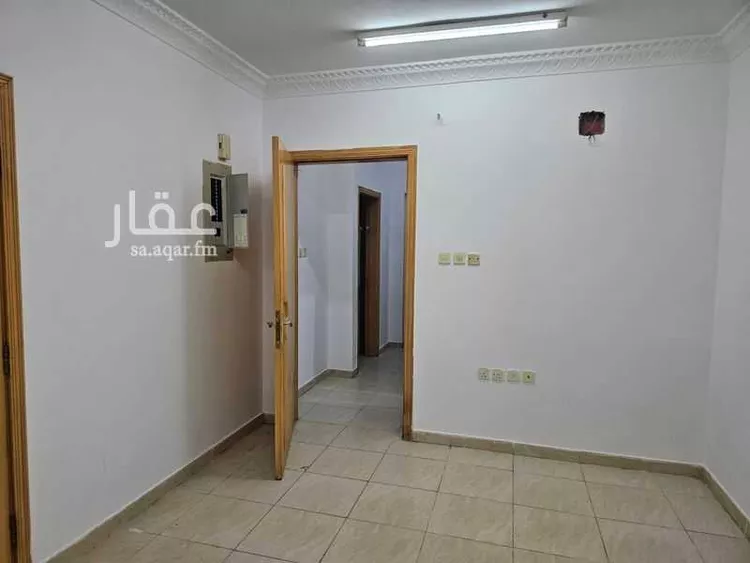 شقة للإيجار في شارع الشيخ محمد بن ابراهيم, حي ظهرة العودة شرق, مدينة امارة منطقة الرياض - الدرعيه, منطقة الرياض صورة 4