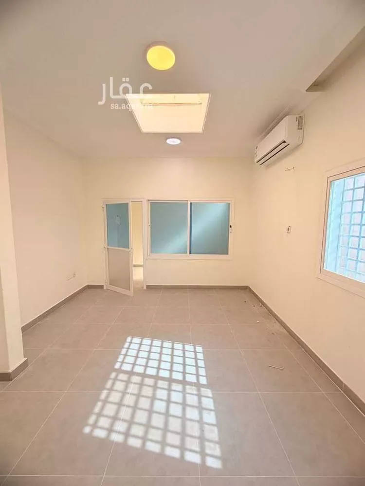 فيلا للإيجار في شارع مصطفي كامل, حي المروج, مدينة الرياض, منطقة الرياض صورة 3