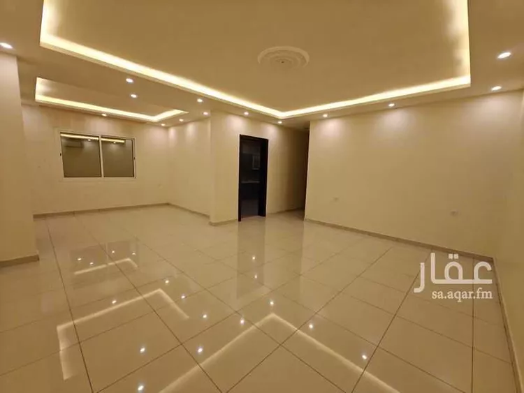 Floor for Rent in Ad Diriyah Al Khalidiyah صورة 4