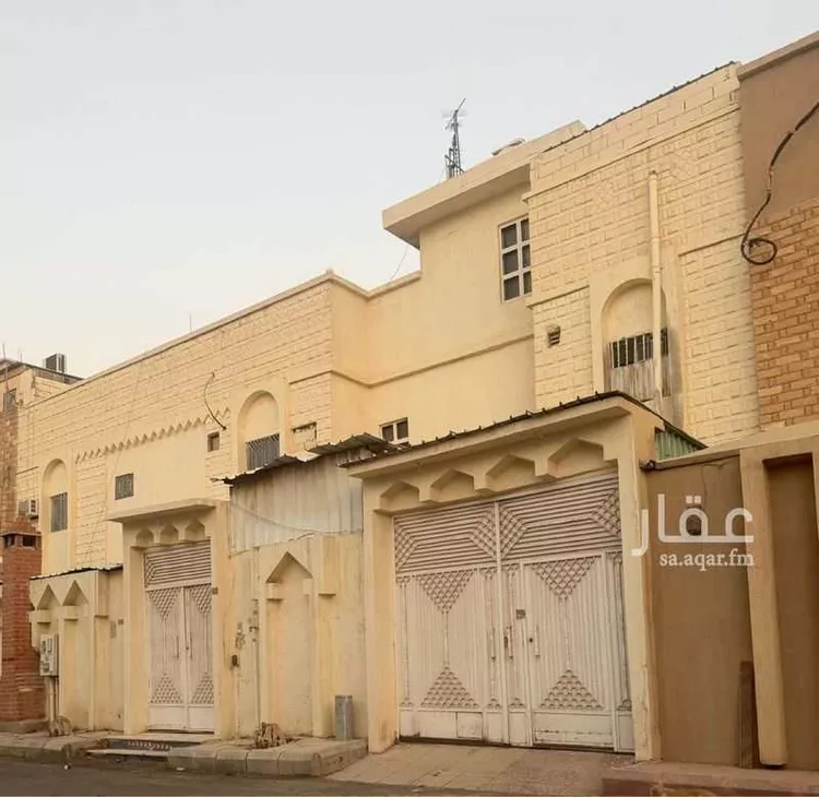 فيلا للبيع في شارع عبدالكريم الدينالي, حي العريجاء الغربي, مدينة الرياض, منطقة الرياض صورة 3