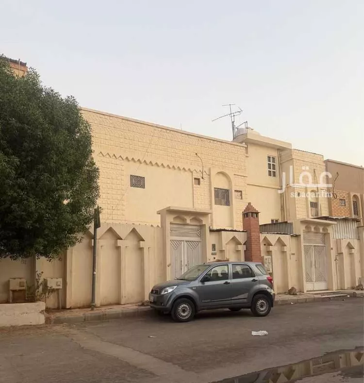 فيلا للبيع في شارع عبدالكريم الدينالي, حي العريجاء الغربي, مدينة الرياض, منطقة الرياض