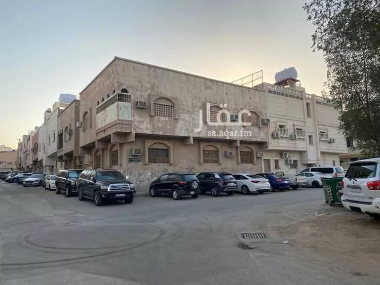 عمارة للبيع في شارع سنام, حي المعذر, مدينة الرياض, منطقة الرياض صورة 2