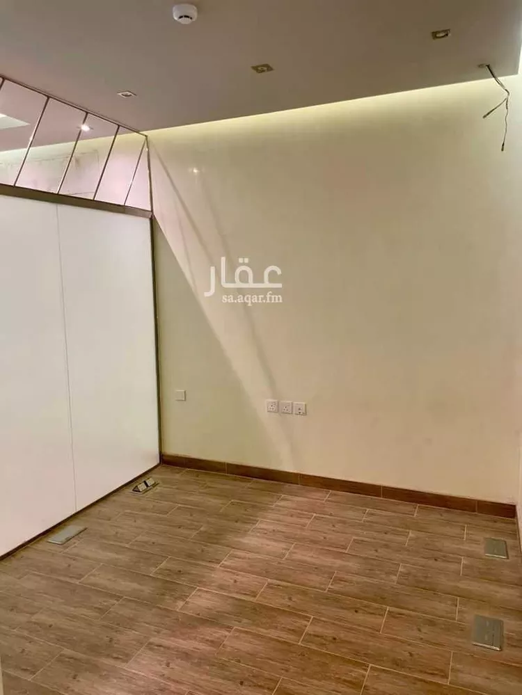 مكتب تجاري للإيجار في شارع العروبه, حي الورود, مدينة الرياض, منطقة الرياض صورة 4