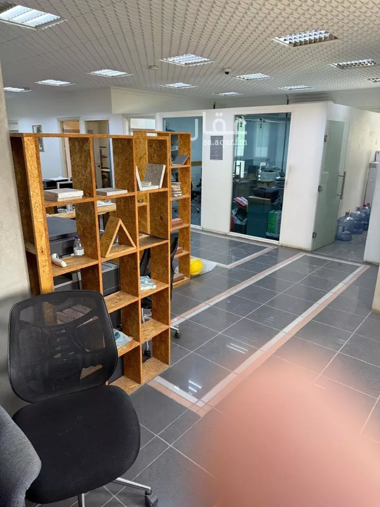 مكتب تجاري للإيجار في شارع العروبه, حي الورود, مدينة الرياض, منطقة الرياض