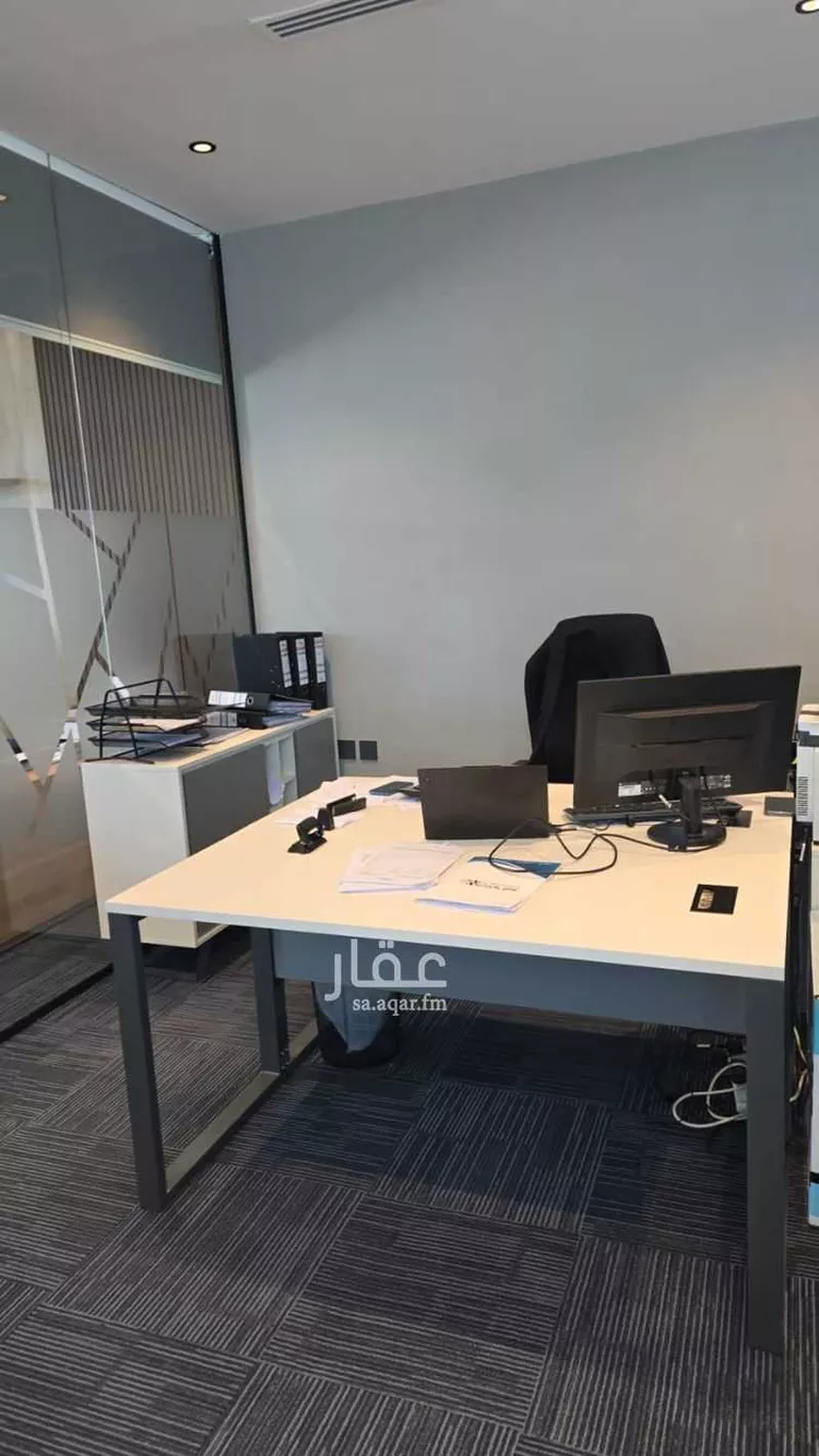 مكتب تجاري للإيجار في شارع الملك عبدالعزيز ابن عبدالرحمن سعود, حي الياسمين, مدينة الرياض, منطقة الرياض صورة 5