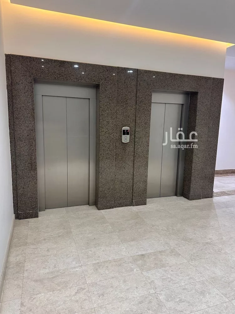 مكتب تجاري للإيجار في شارع انس بن مالك, حي الملقا, مدينة الرياض, منطقة الرياض صورة 2