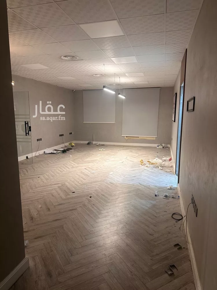 مكتب تجاري للإيجار في شارع الملك عبدالعزيز, حي الياسمين, مدينة الرياض, منطقة الرياض صورة 2