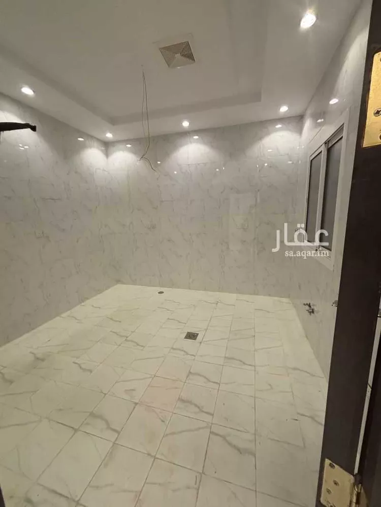 فيلا للإيجار في شارع الشريف الادريسي, حي الزمرد, مدينة جدة, منطقة مكة المكرمة صورة 3