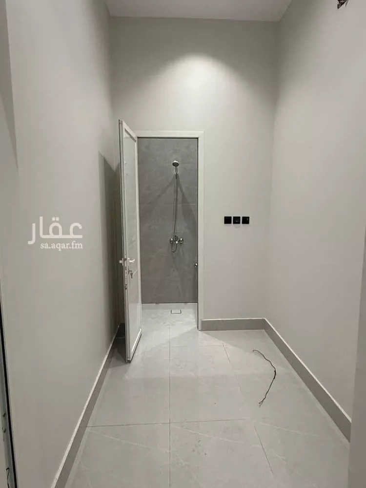 دور للبيع في شارع محمد بن القزاز, حي الجنادرية, مدينة الرياض, منطقة الرياض صورة 3