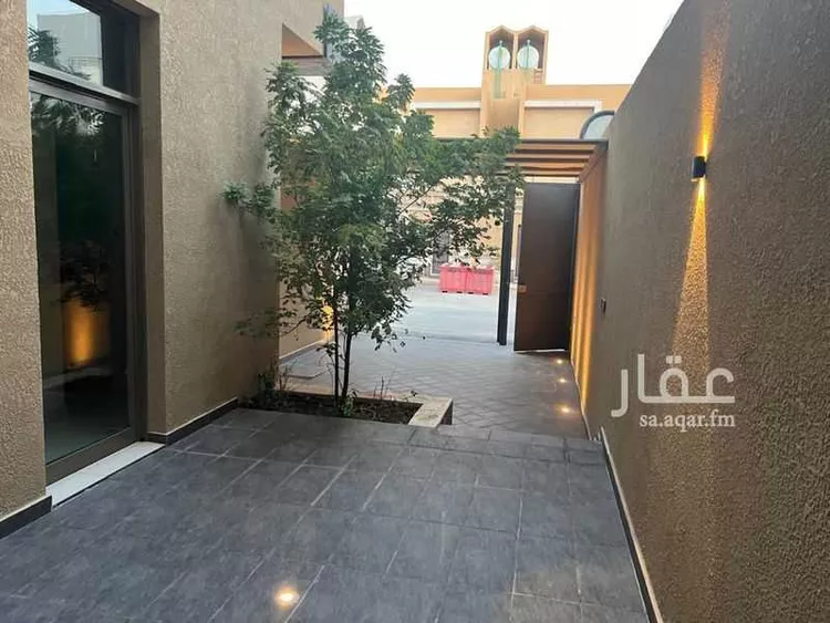 دور للبيع في شارع عمر السلمي ، حي العارض ، الرياض ، منطقة الرياض صورة 5