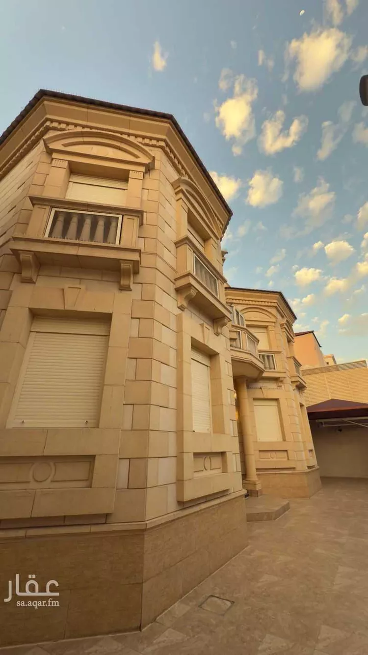 فيلا للبيع في شارع ابو نعيم الاصبهانى, حي وادي مذينب, مدينة المدينة المنورة, منطقة المدينة المنورة صورة 4