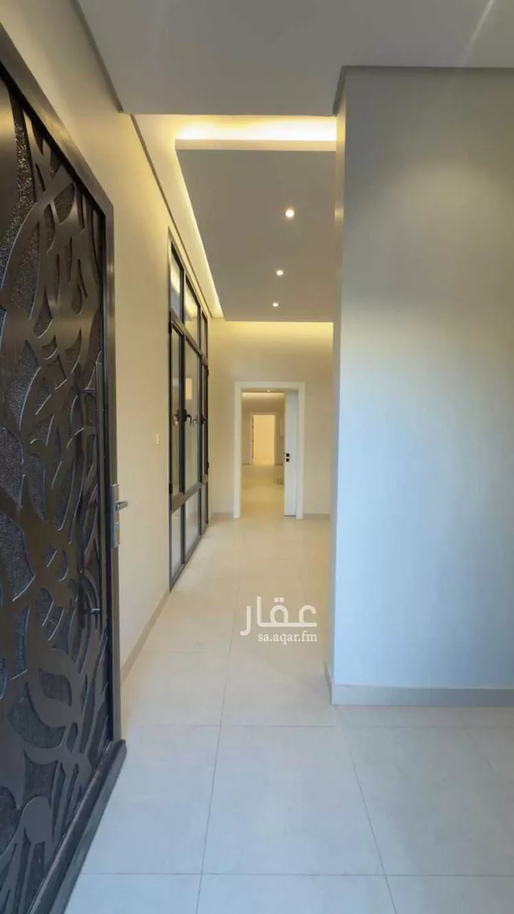 فيلا للبيع في شارع عبيدالله ابن الحسن الرازي, حي شوران, مدينة المدينة المنورة, منطقة المدينة المنورة 9