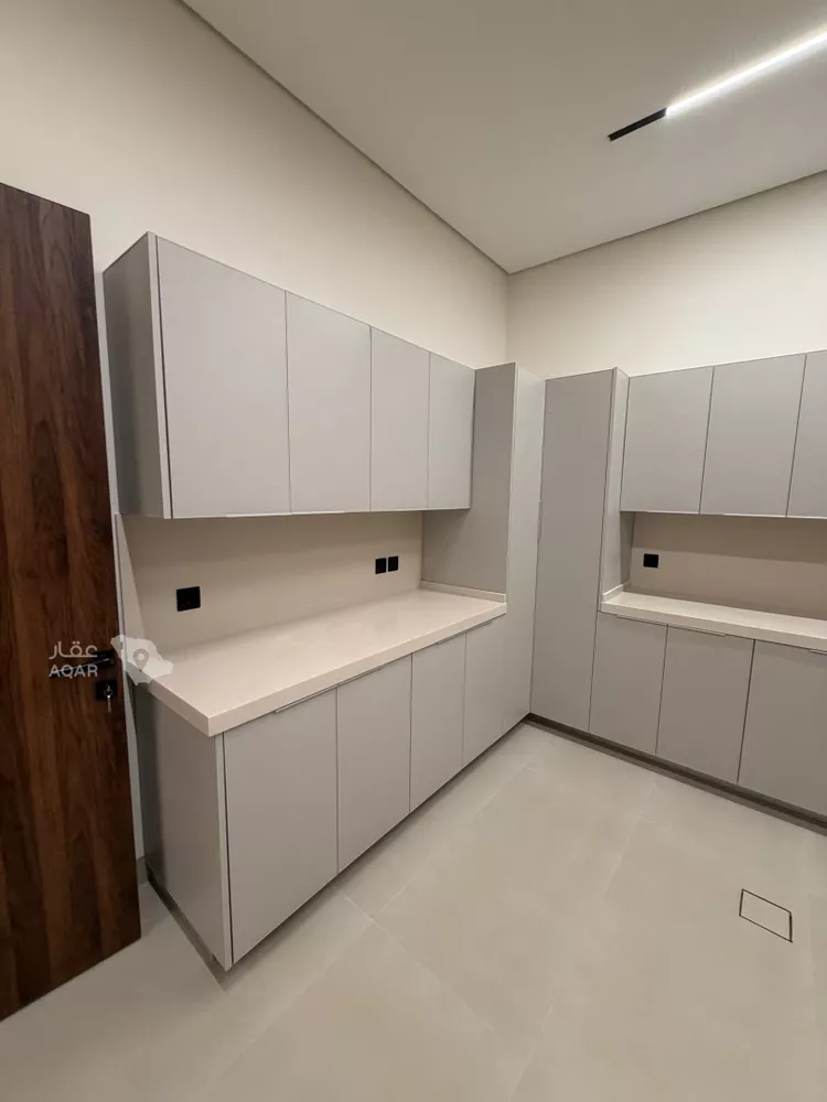 Floor for Rent in Riyadh An Narjis 10