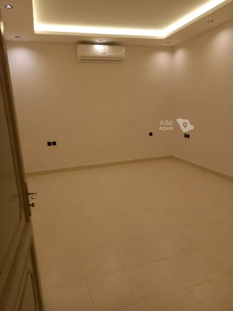 فيلا للبيع في شارع سكاكا, حي العليا, مدينة الرياض, منطقة الرياض