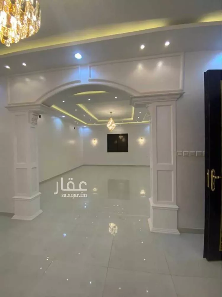 فيلا للبيع في شارع صالح بن علي سروجي, حي السعادة, مدينة الرياض, منطقة الرياض صورة 4
