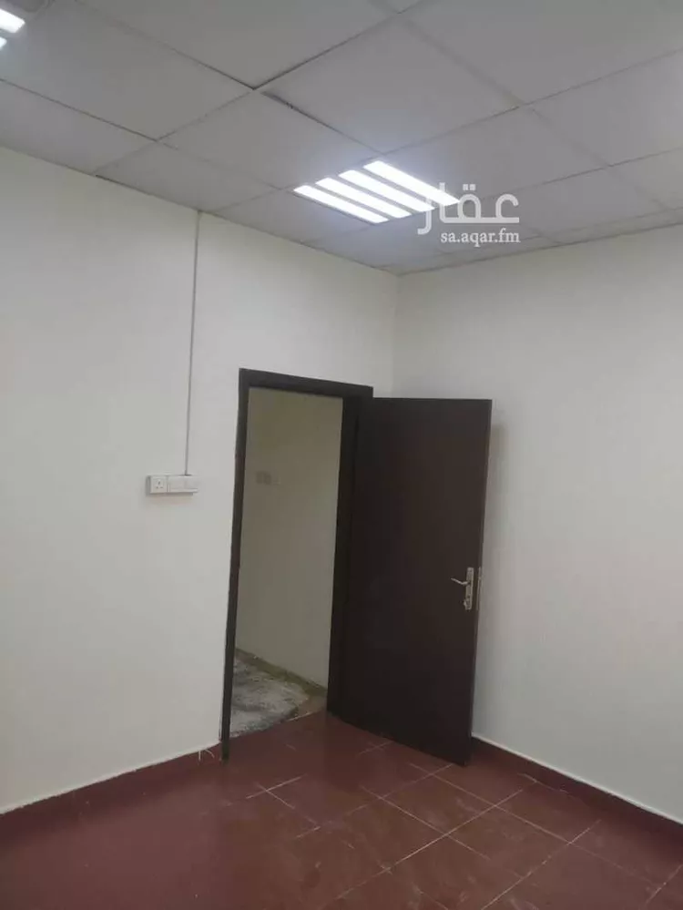 شقة للإيجار في شارع وادي الزرقاء, حي العزيزية, مدينة الرياض, منطقة الرياض صورة 4