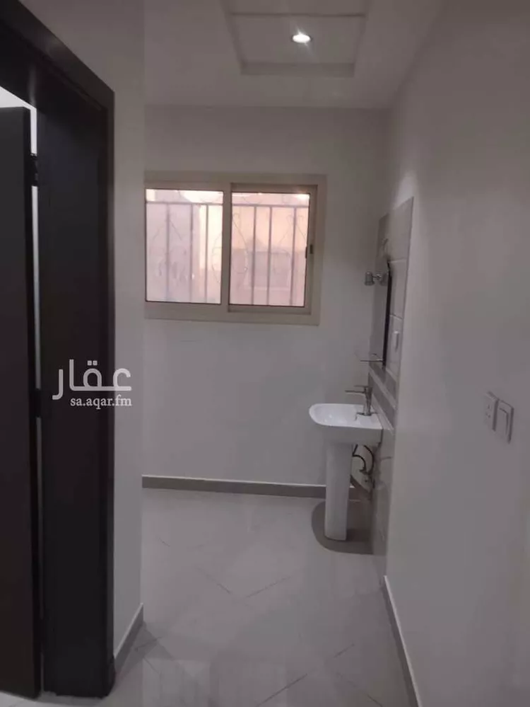 دور للإيجار في شارع القيسراني, حي العزيزية, مدينة الرياض, منطقة الرياض صورة 5