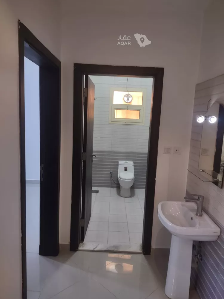 دور للإيجار في شارع القيسراني, حي العزيزية, مدينة الرياض, منطقة الرياض 14