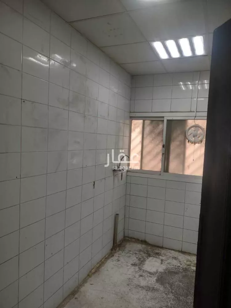 شقة للإيجار في شارع وادي الزرقاء, حي العزيزية, مدينة الرياض, منطقة الرياض صورة 3