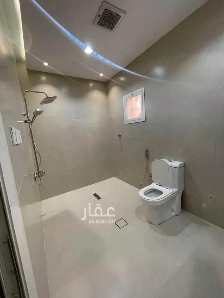 فيلا للإيجار في شارع مدائن صالح ، حي العريجاء الغربي ، الرياض ، منطقة الرياض صورة 5