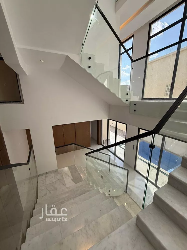 فيلا للبيع في شارع سيف الدين الخطيب ، حي المهدية ، الرياض ، منطقة الرياض صورة 2