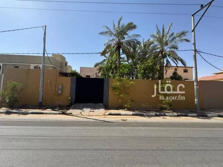 استراحة للبيع في شارع فيصل بن عبدالعزيز, حي الحزم, مدينة حريملاء, منطقة الرياض صورة 3