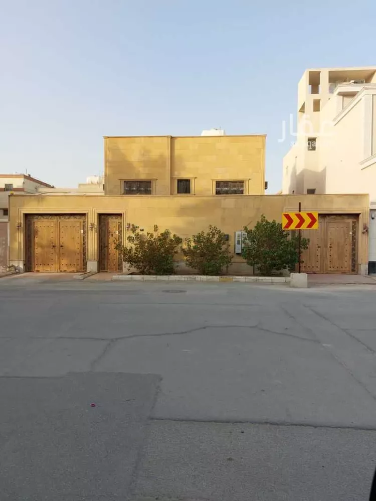 فيلا للبيع في شارع نجم الدين النسفي, حي الملز, مدينة الرياض, منطقة الرياض