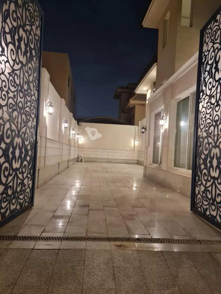 فيلا للإيجار في شارع الرقة, حي المعذر الشمالي, مدينة الرياض, منطقة الرياض