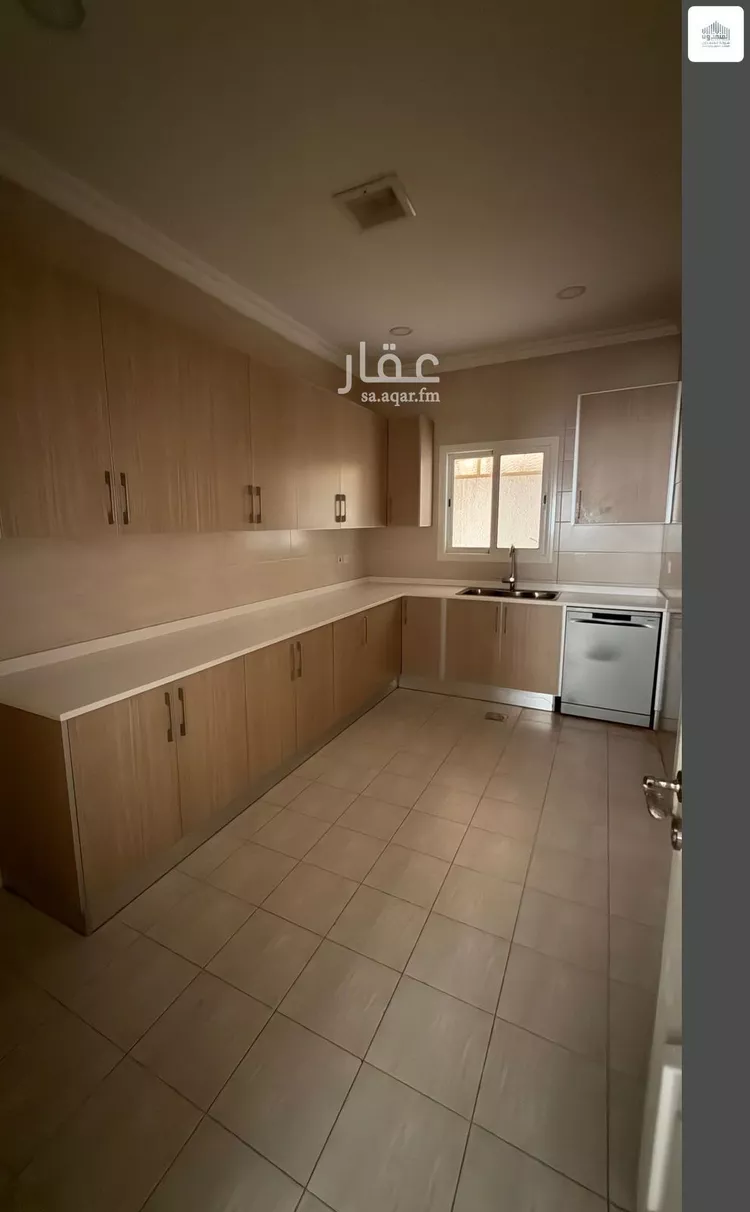 فيلا للبيع في شارع التضامن, حي البحيرة, مدينة الخبر, المنطقة الشرقية 13