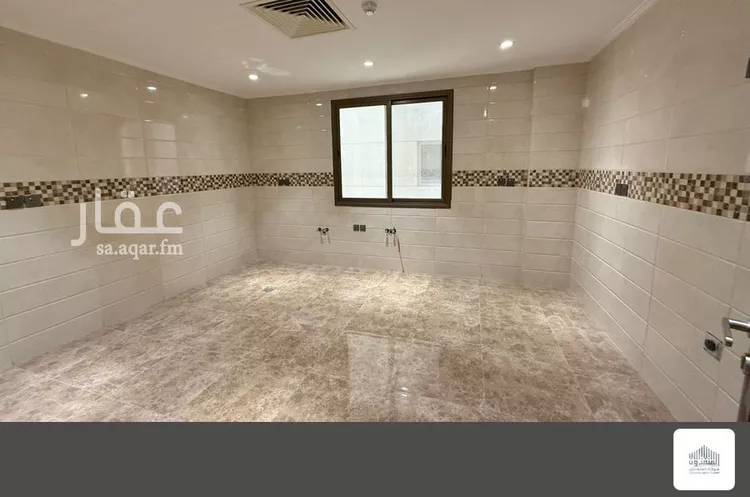 شقة للبيع في شارع ابن الشهاب, حي البندرية, مدينة الخبر, المنطقة الشرقية 7