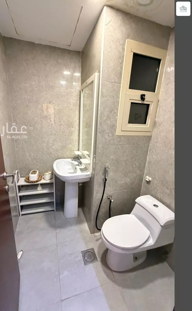 شقة للبيع في شارع مدائن صالح, حي الحمراء, مدينة الخبر, المنطقة الشرقية 11