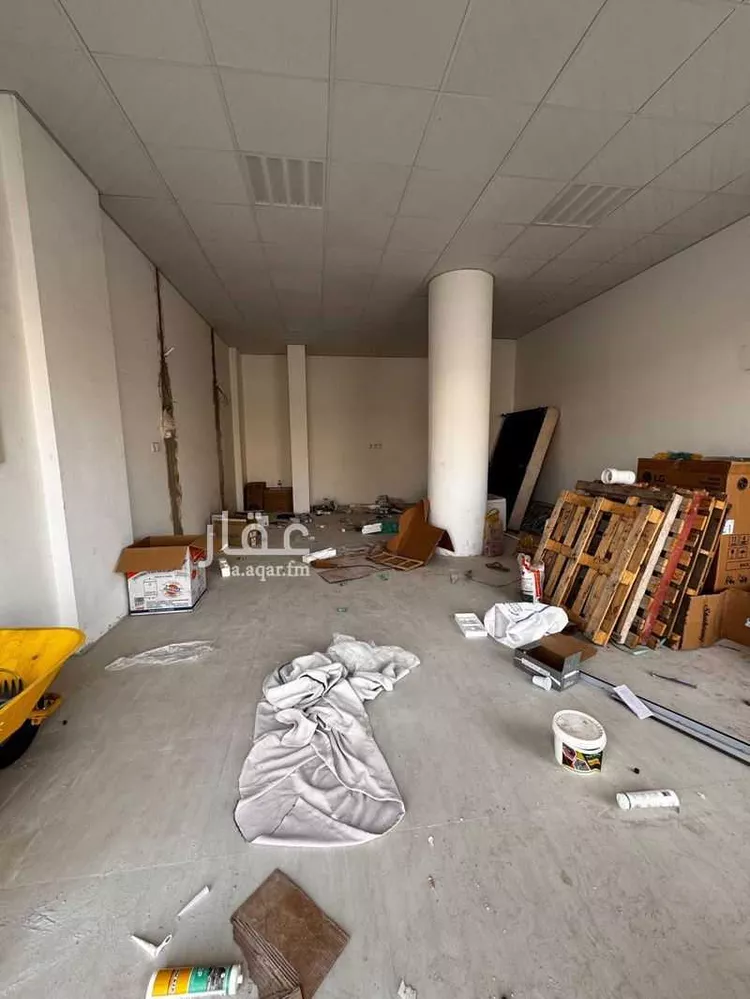 Shop for Rent in Medina King Fahd صورة 2