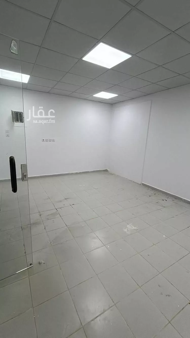 Shop for Rent in Medina Taiba صورة 2