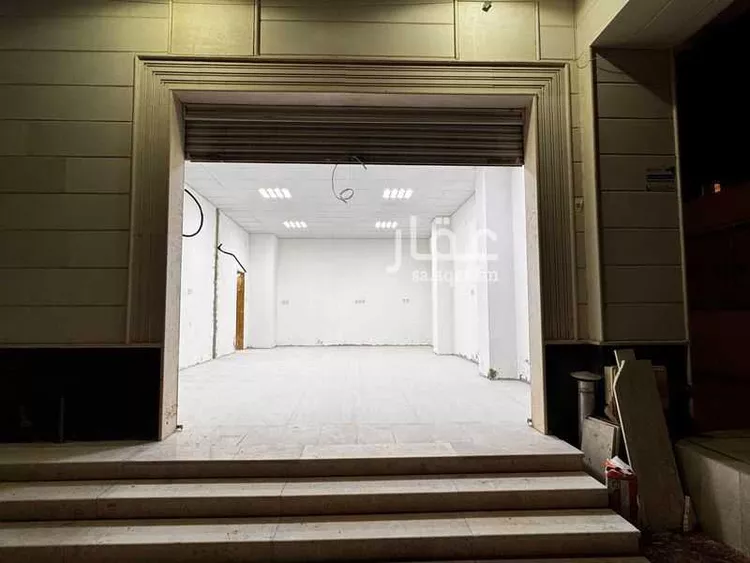 Shop for Rent in Medina King Fahd صورة 2