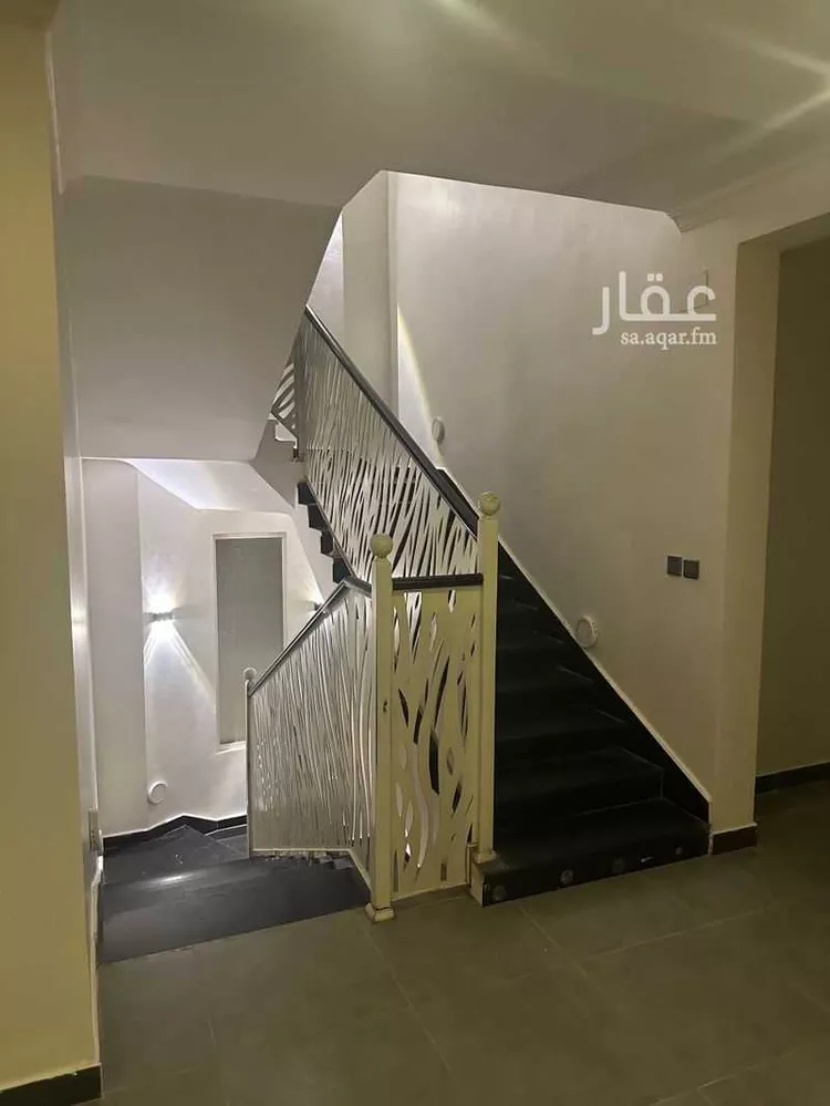 فيلا للإيجار في شارع خبيب بن عدي الأنصاري ، حي الروابي ، المدينة المنورة ، منطقة المدينة المنورة صورة 3