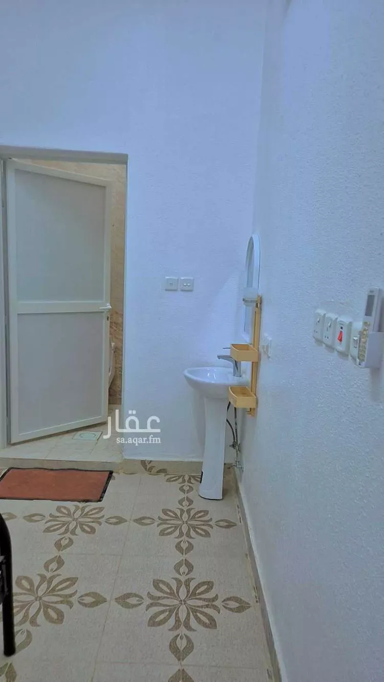 غرفة للإيجار في شارع المحبر ، حي عريض ، الرياض ، منطقة الرياض صورة 2