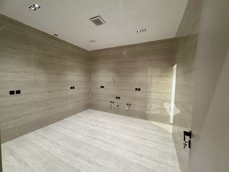Villa for Sale in Riyadh Ar Rimal 7